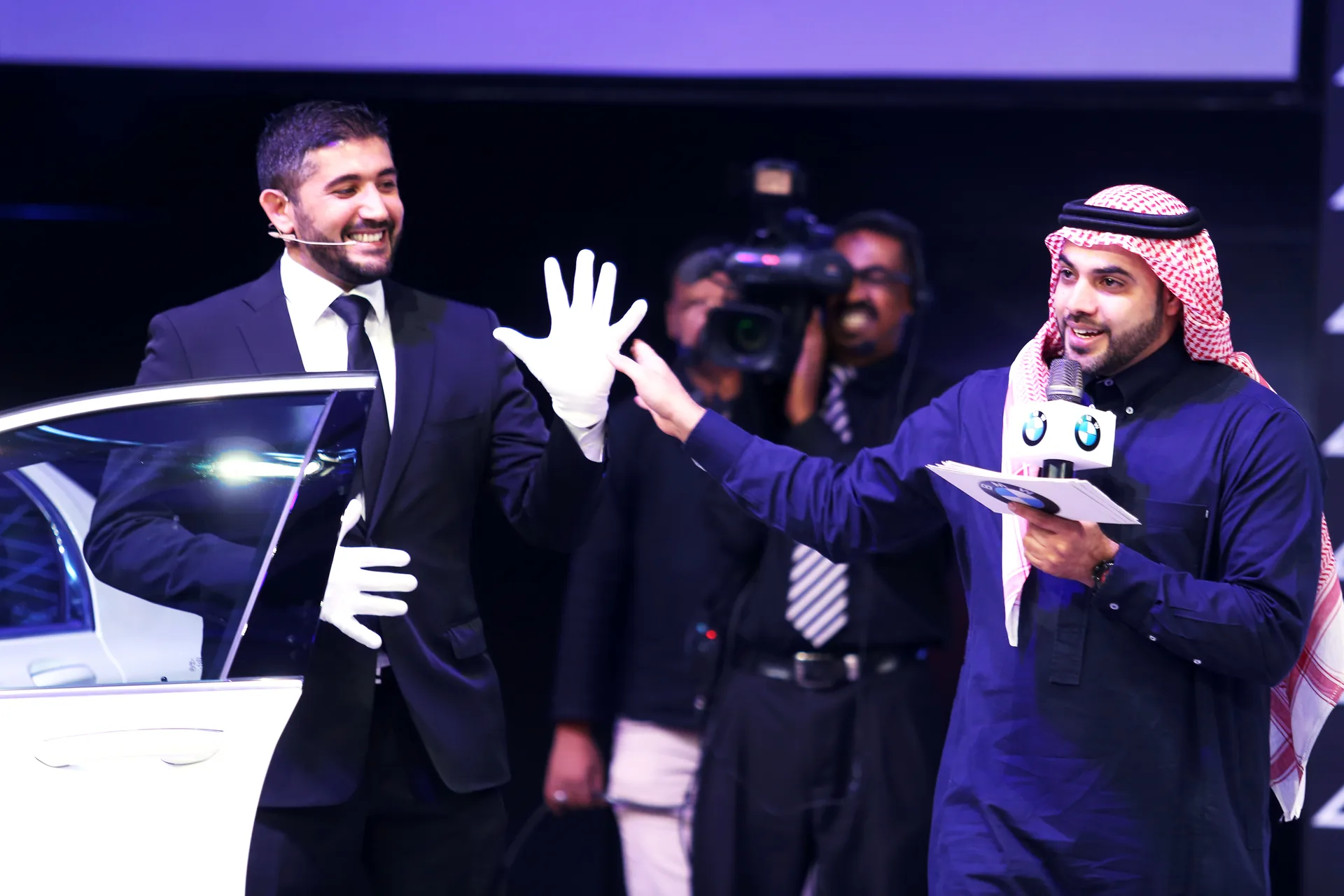 Mobile Product Genius – BMW buehnenshow moderation praesentator