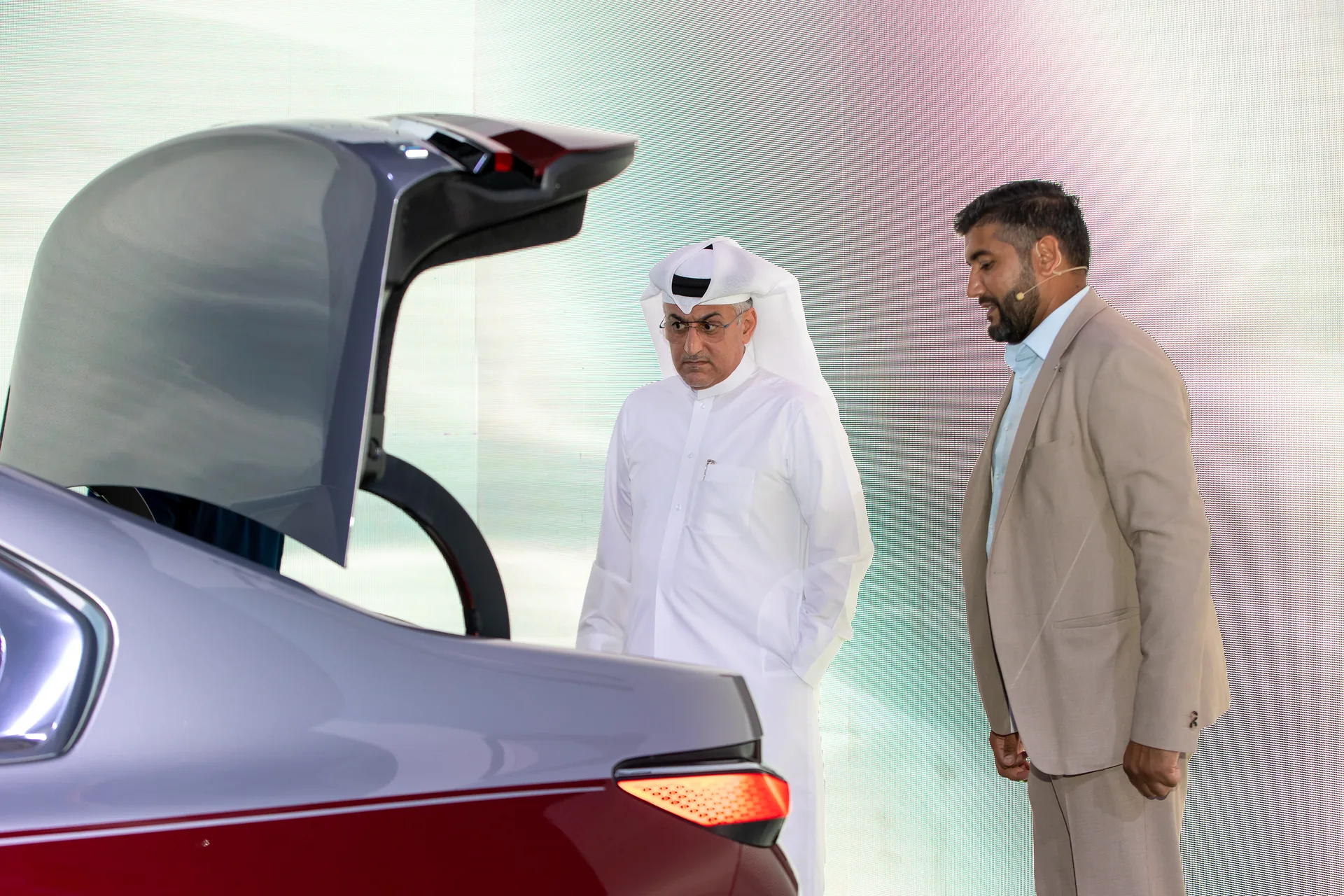 Mobile Product Genius – BMW fahrzeugberatung heckklappe messe