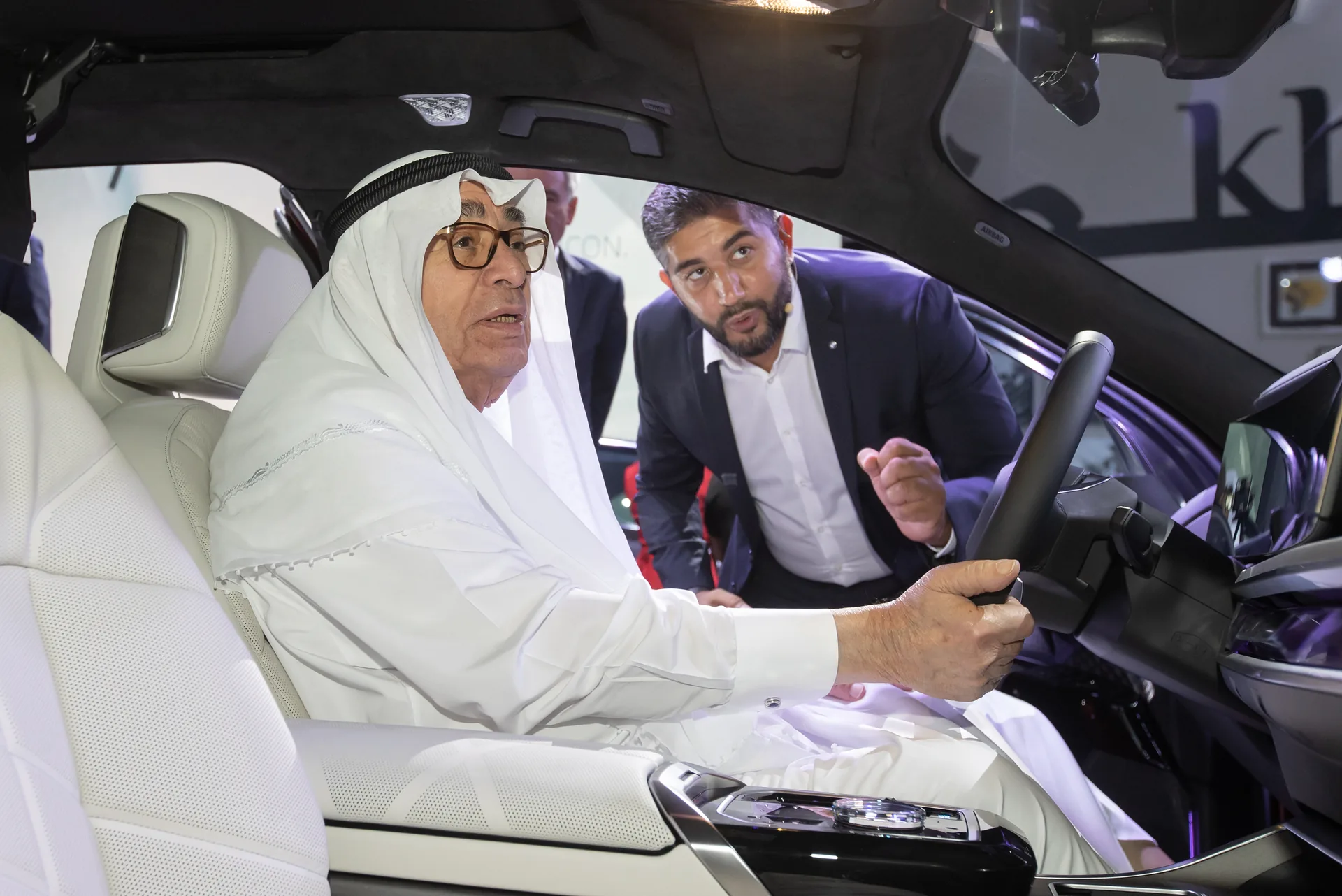 Mobile Product Genius – BMW innenraum beratung fahrersitz