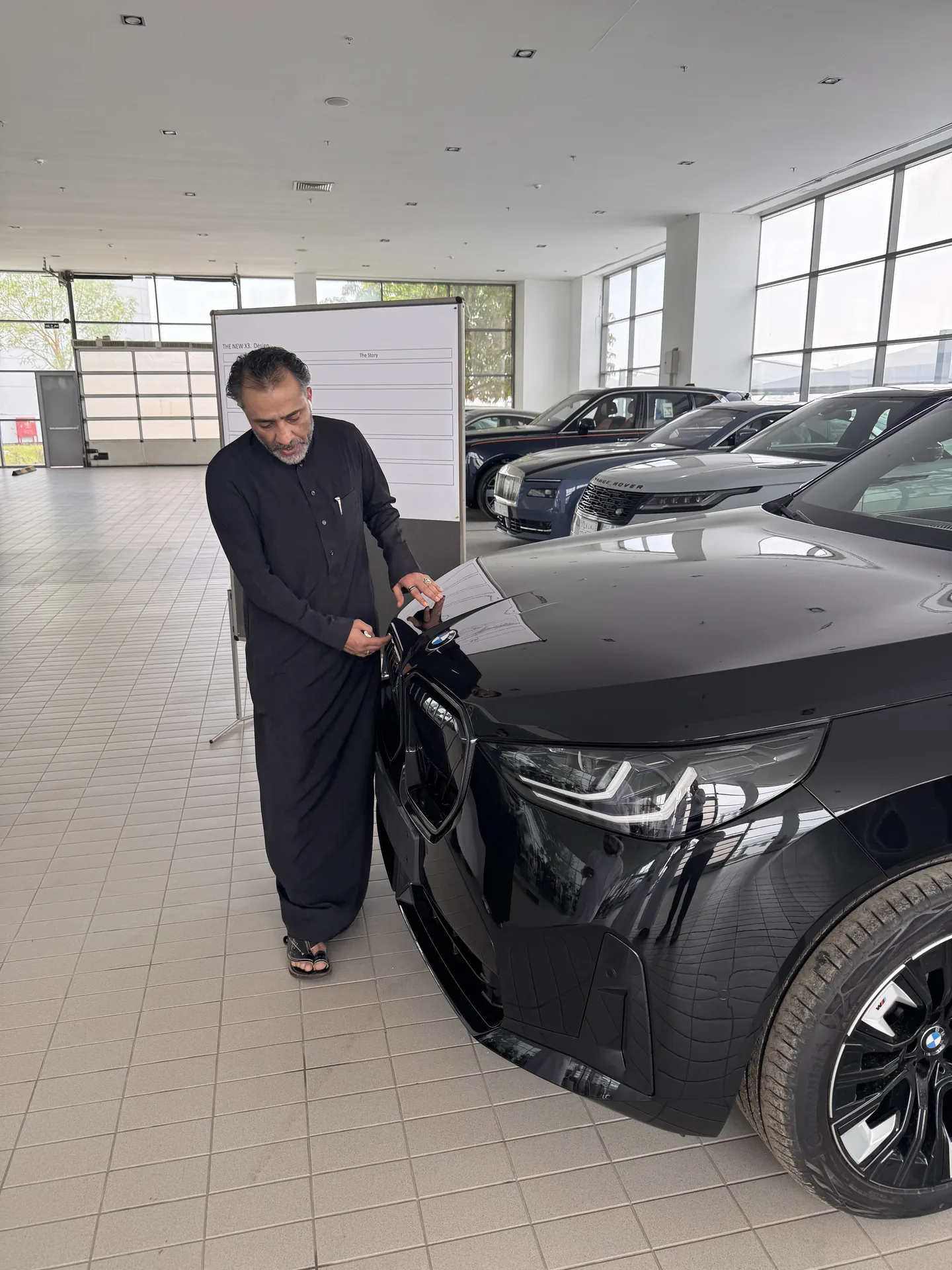 Mobile Product Genius – BMW fahrzeugpraesentation showroom