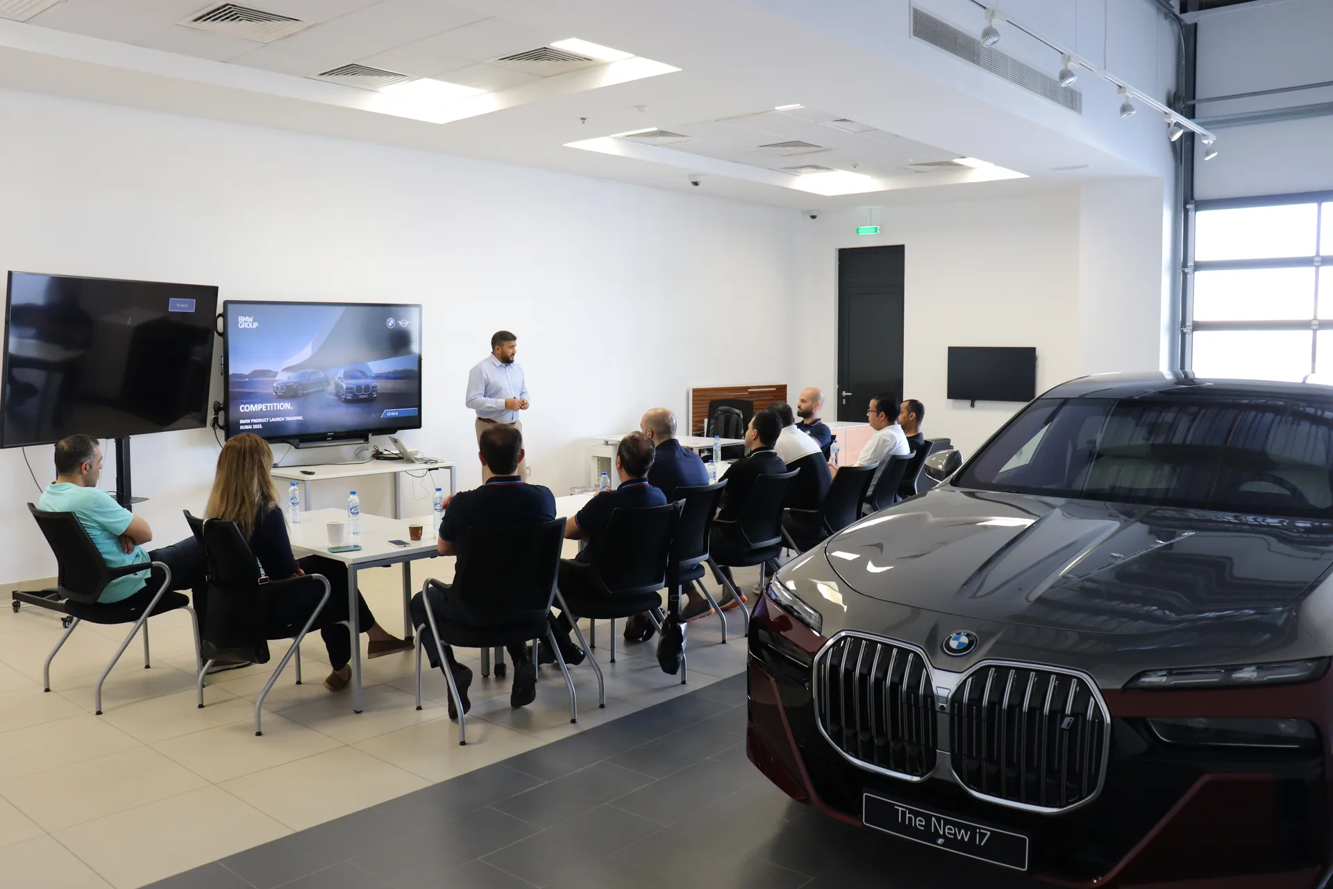 Mobile Product Genius – BMW i7 produktschulung showroom